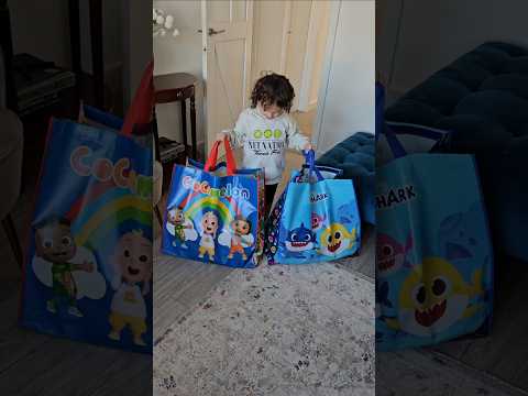 Let S See What S Is In The Bags