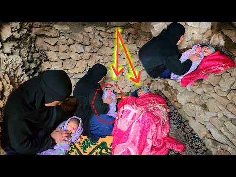 A Birth In The Rain A Nomadic Woman Gives Birth In The Heart Of The Mountain