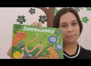 Contação De História Livro Superminhoca