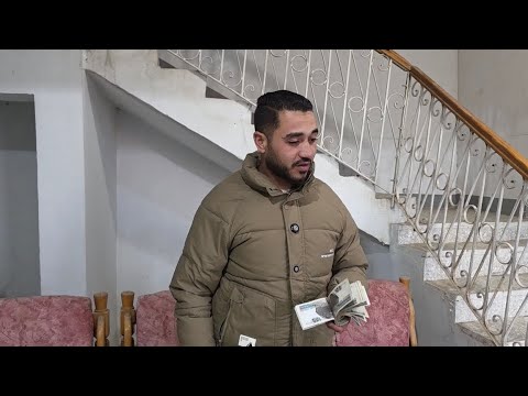 حط الفلوس علي الترابيزه وخرج من البيت علشان يختبر حماته حط الفلوس علي الترابيزه وخرج من البيت علشان يختبر حماته