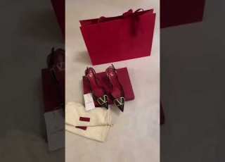  حبيبي يدي سودا يدي بيضا انا عندي فلوس