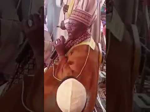 المادح جبريل الضيف