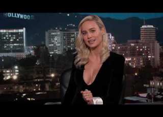  Brie Larson In An Insane Dress