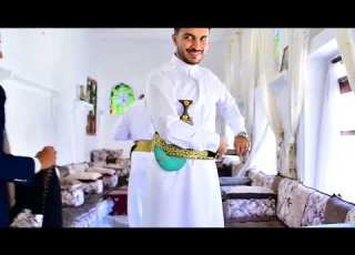  شاهدوا مااجمل الخطوبة في صنعاء القديمه الا ليت الشباب يعود يوما الرجاء الاشتراك ليصلك كل جديد