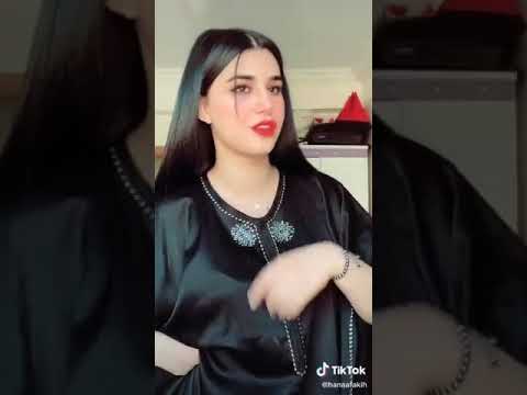 لبسي وطلقي الشعر وكحلي وديري العكر