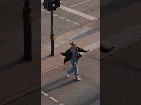 لفت دماغي لفت السعادة موجدة أمامنا دائما لدى لا داعي للبحث عنها