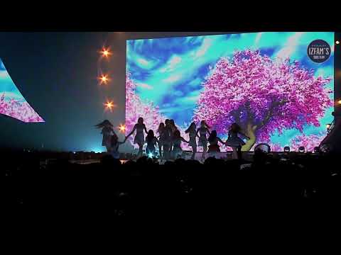 IZONE To Reach You RollinRollin I Am 1st Concert In Seoul Eyes On Me