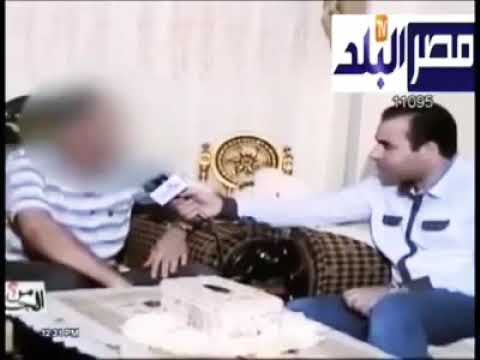 يشاهد افلام اباحيه وتأتي الصاعقه ويتفاجئ بزوجته بطله الفيلم
