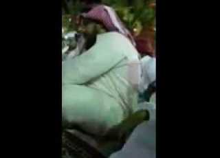 ونذر علي والنذر مافيه تبديل ياجارحك ما يهتني في منامه