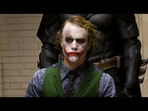 باتمان بيطارد أخطر مجرم فى المدينة والمعروف بإسم الجوكر لكن لما بيمسكه بيكتشف إن الجوكر خدعه