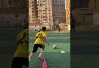 تمرين مرونة و تمرير و تحرك بالكرة