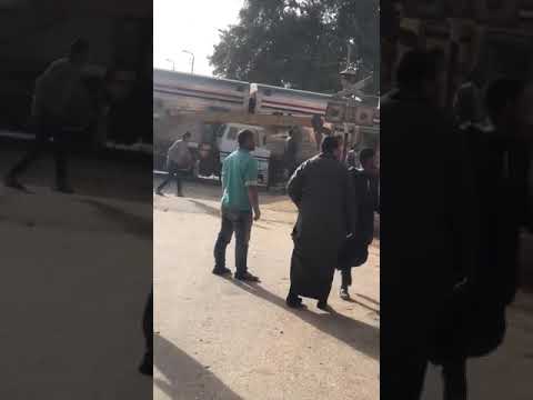 فيديو حادث تصادم قطار أسيوط لحظه دخول قطار بونش على مزلقان بأسيوط فيديو حادث تصادم قطار أسيوط لحظه دخول قطار بونش على مزلقان بأسيوط