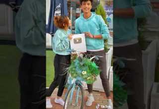 يلي حطه راس ابوكي في الطين