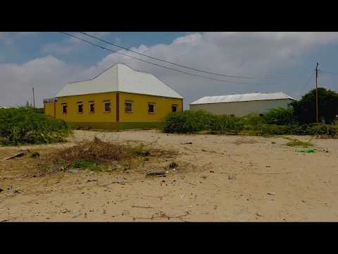 DEG DEG HAL BOS OO JANISKI UGU DAMBEYEY AH ONA U DHOW JEYGA HORMUUD DORALE