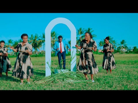 UNAFANYA UPENDAVYO BWANA Official Video Emmanuel Mgogo 0769505537