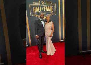  WWE Royalty On The WWEHOF Red Carpet