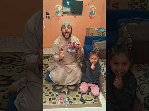 الو ماما بابا كسر علبة المكياج الغاليه