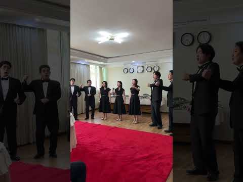 KOREANS SINGING SWAHILI TUMEUONA MKONO WAKE BWANA ZABRON SINGERS