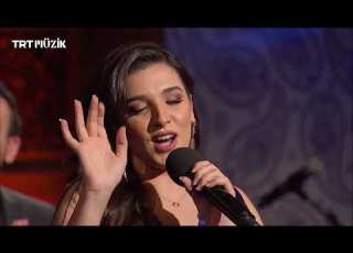  Senem Akdemir Azerbaycan Qızıyam