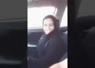  امراة سكرانة ت بسيارة وطلع ها
