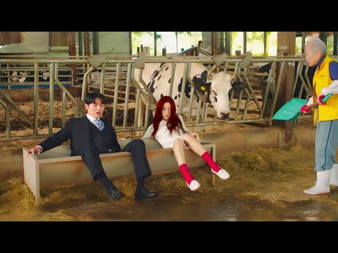 بنت جميله بيتنمروا عليها عشان فقيره مفكرينها مش هترتبط بس شاب وسيم بيصدمهم وبيدافع عنها ملخص مسلسل