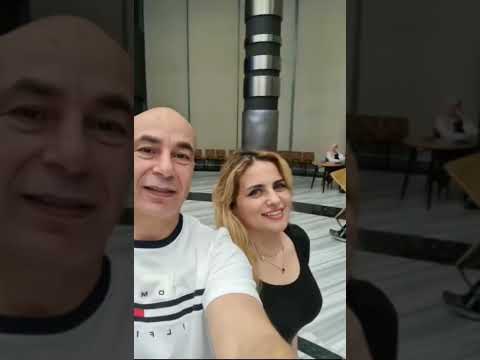 حسام حسن وزوجته