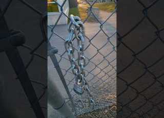  Swinging Chaine On Fence Sounds