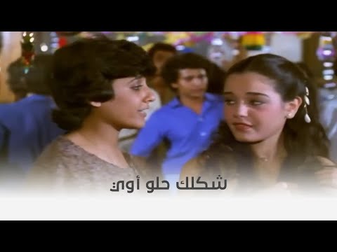 العذراء والشعر الأبيض اتبنتها وهي طفلة صغيرة ودلوقتي بقت بنت كبيرة والشباب بيحبوها