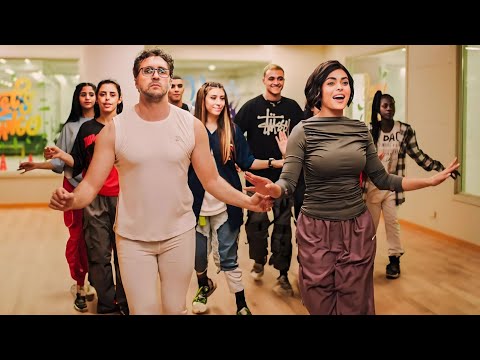 ٢ بيتجوزوا ويخلفوا توأم وبيضطروا يجيبوا شغالة تساعدهم من ورا أمه