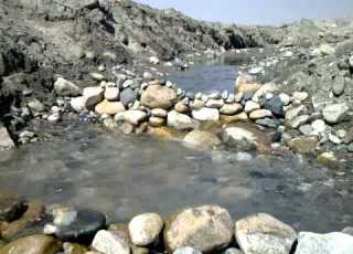 صوت خرير الماء 2