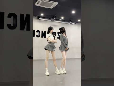 小羊 两级反转 美女 跳舞 Dance Shorts