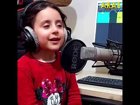 تلاوت قرآن کریم توسط کودک خورد سال بسیار با صدای دل نشین میخانه تلاوت قرآن کریم توسط کودک خورد سال بسیار با صدای دل نشین میخانه