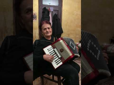 სონია ბებო მაღალმთიან სოფლიდან ქურდი რომ ვიყო მოგიპარავდი გულიდან წამოსული სიტყვები