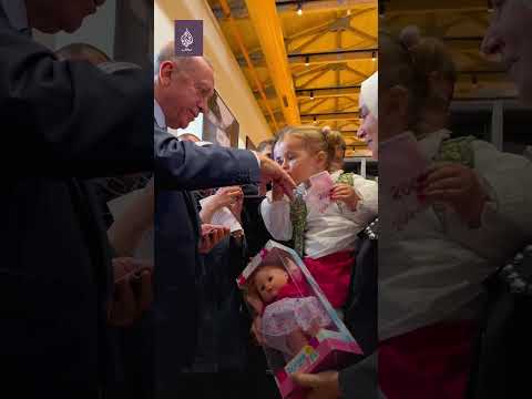 جدي الطيب موقف طريف بين الرئيس التركي أردوغان وطفلة