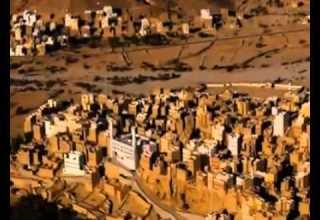 بنت القبائل عزيزه