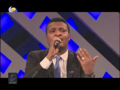 مهاب عثمان يبدع في غناء رائعة الفنان هاشم مرغني عندي كم فى الدنيا زيك انتي وانا