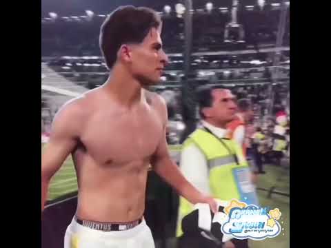 ادري اني خاينة بس والله ماني خاقة عليه والله تحدي