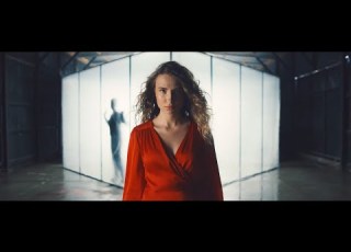 Irmak Arıcı Mustafa Ceceli Mühür مترجمة