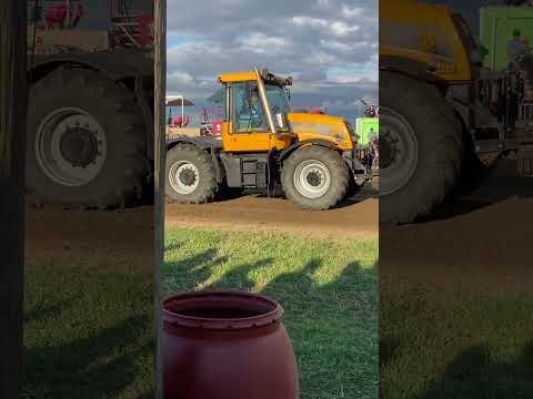 Ein JCB 3185 Am Trucker Pulling In Zimmerwald