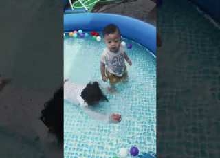 この後すぐ助けてます 子供は水深3センチでも溺れるので必ず見守ってあげましょう