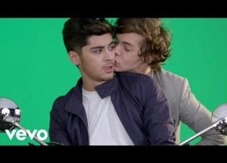 One Direction Kiss You Alt Version