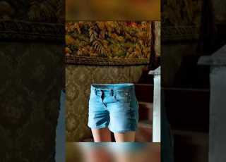 فتاة يمكنها الاختفاء واستخدم قدراتها في سرقة البنك Shorts