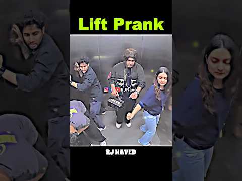 Kumpel Mit Einem Verrückten Tanzstreich Im Aufzug Das Ende Nicht Verpassen Credit Rj Naved