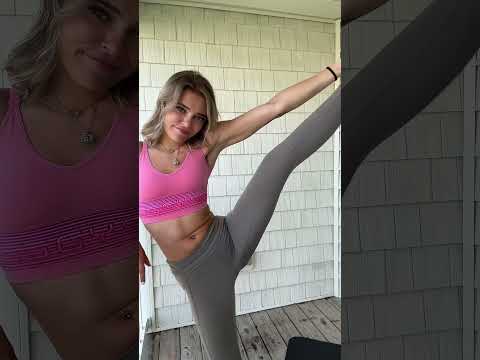 Good Form Yoga Flexibleyogagirl Fityoga Fit Flexible Brunette Petite Yogapose