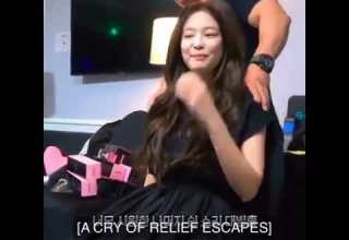 Jennie Massage Her Body Jennie Blackpink