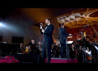  Michael Bublé It S Beginning To Look A Lot Like Christmas Live From The Vatican
