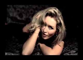 Андріана Пригорни мене