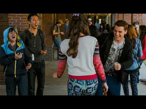 استهدف المتنمرون في المدرسة طالبا جديدا دون أن يعلموا أن هذا الطالب المنتقل مقاتل شرس