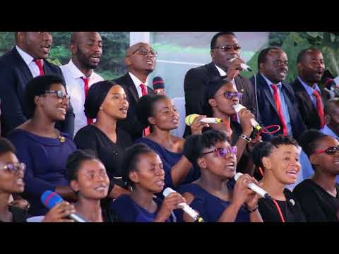PIGA PANDA TUKIFIKA MBINGUNI Medley By KIRUMBA ADVENTIST CHOIR PIGA PANDA TUKIFIKA MBINGUNI Medley By KIRUMBA ADVENTIST CHOIR
