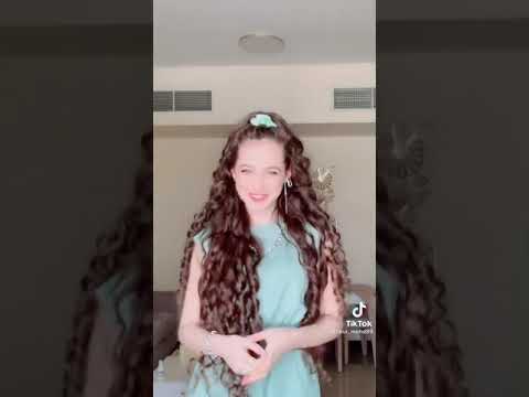 انتى جايا من الأرض ولا جيا من السما